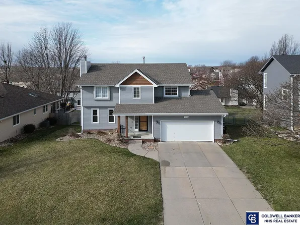 1913 Liberty Ln, Papillion, NE 68133