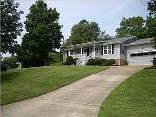 2nd image of 4919 Willow Lawn Dr