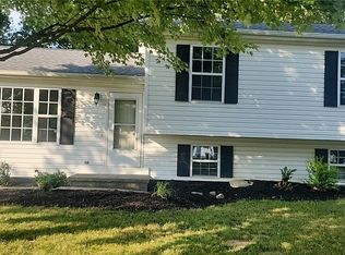 14855 Glen Valley Dr, Middlefield, OH 44062