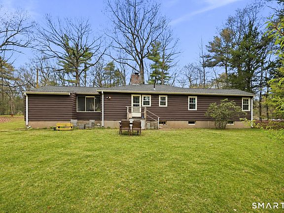4th image of 492 Bushy Hill Road