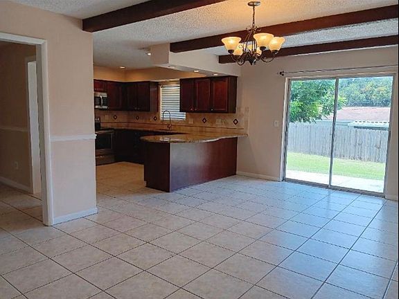3rd image of 2826 Christie Ln