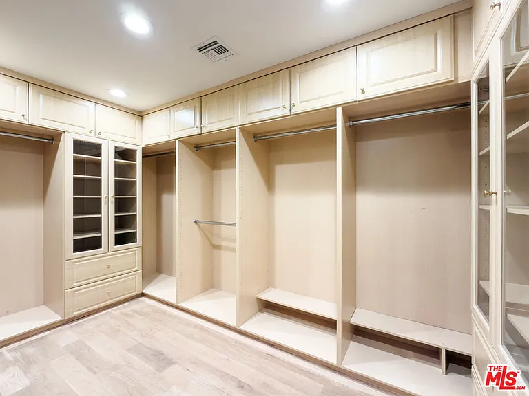 1094 Garden Ln — Photo 27