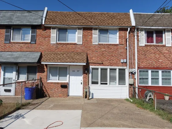 2427 Arnold St, Camden, NJ 08104
