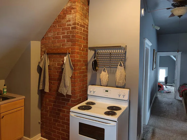 1061 Dayton Ave #L — Photo 9