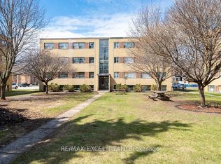 2043 Prospect St #36, Burlington, ON