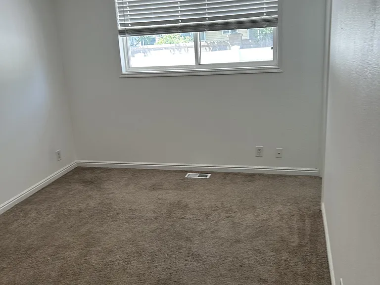 5972 S Roanoke Cir — Photo 23