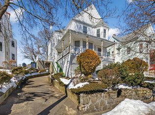 135 Allen Ave, Lynn, MA 01902