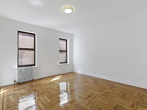 5th image of 4310 44th St APT 4G