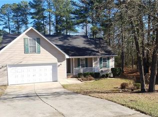 104 Bayou Ct, Raeford, NC 28376