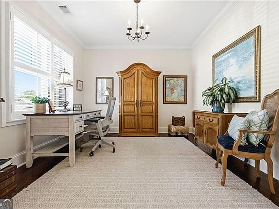 4th image of 91 Bellwind Ln