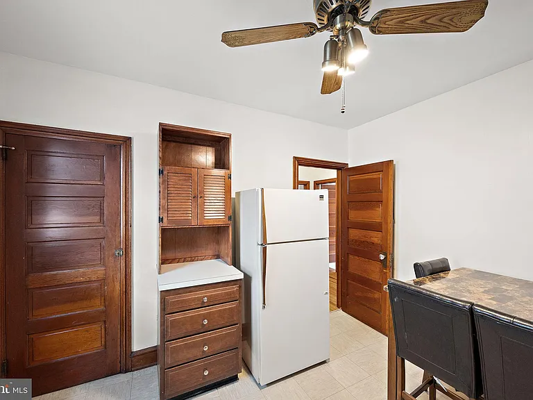 409 W 20th St #2 — Photo 11