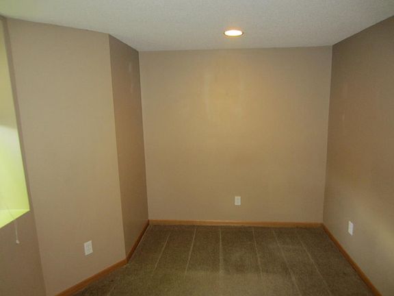 4th image of 1636 Thomas Ave