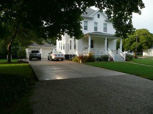 302 W 6th St, Gridley, IL 61744