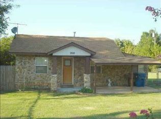 208 E Green St, Meeker, OK 74855