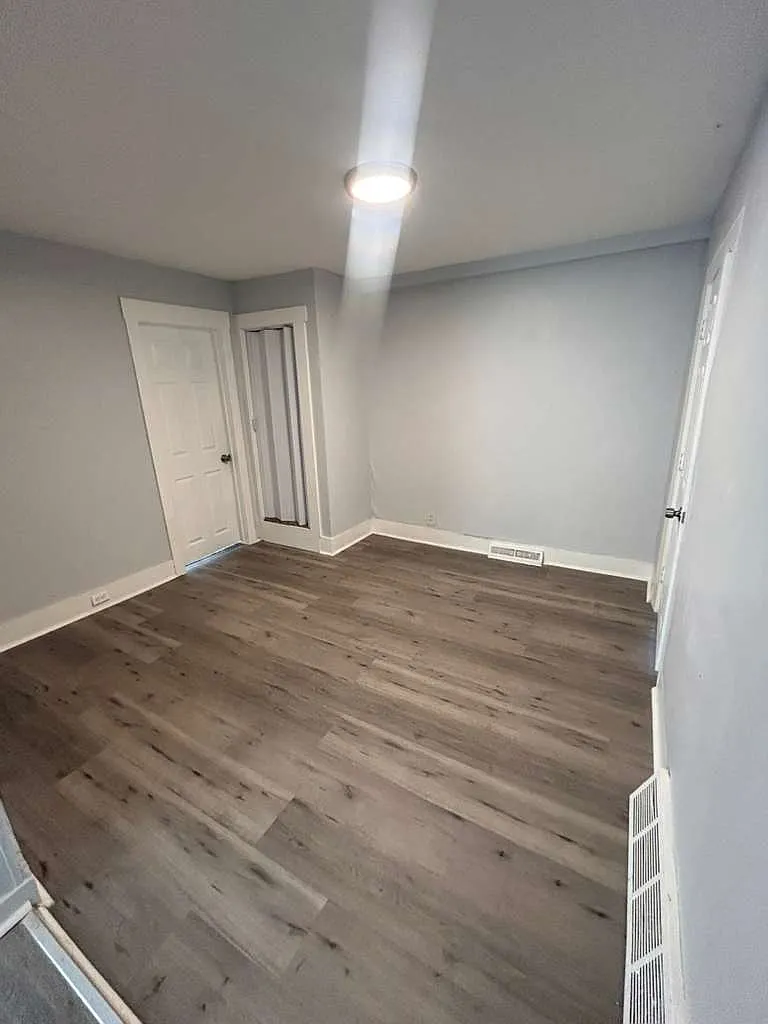 3 bed, $1,849 — Photo 3