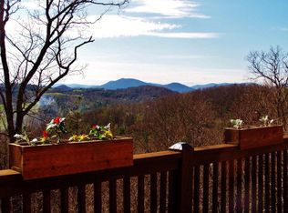 672 Algonquin Dr, Boone, NC 28607