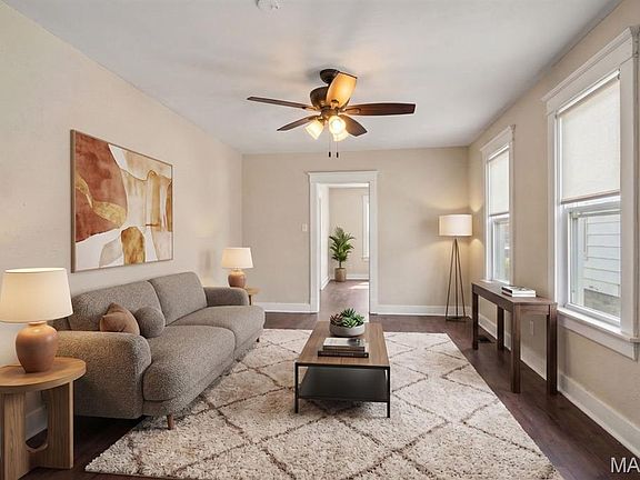 3rd image of 9421 Chester Ave