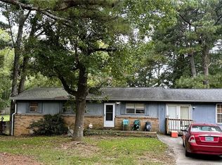 8591 Chestnut Ln, Lithia Springs, GA 30122