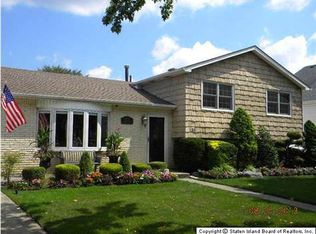 135 Delmar Ave, Staten Island, NY 10312