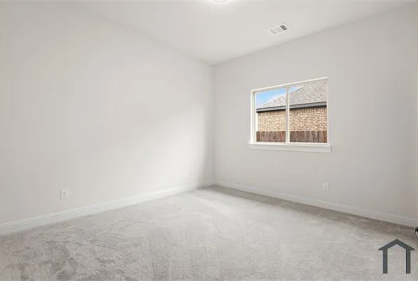 1832 Noble Ct — Photo 10