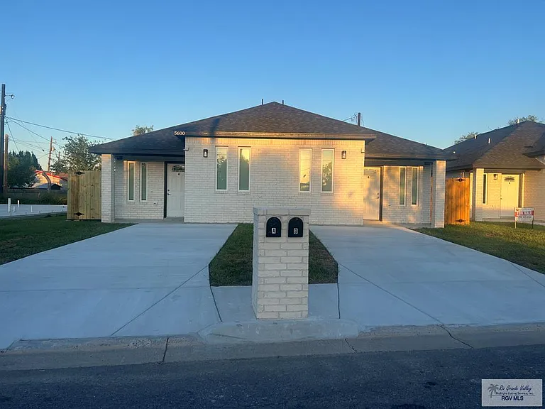 5600 Vidos Dr #B — Photo 1