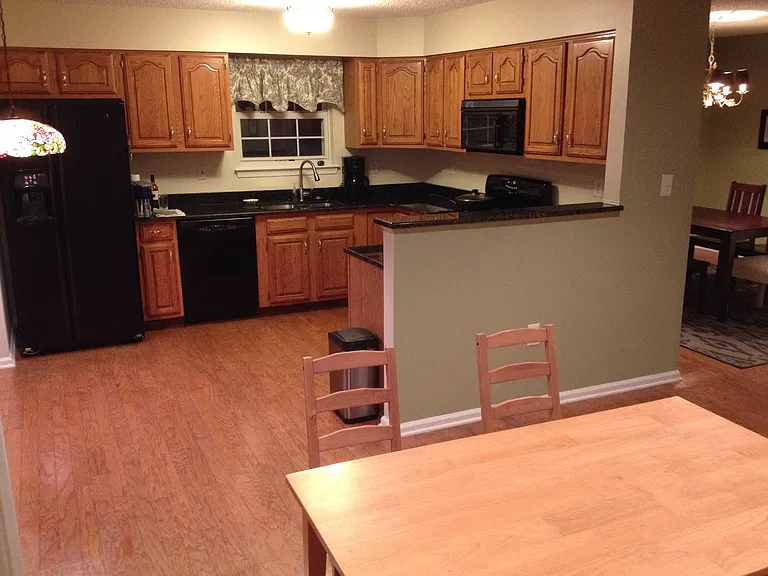 102 Shrewsbury Ct — Photo 7