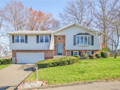 28 White Birch Drive, Waterbury, CT, 06708