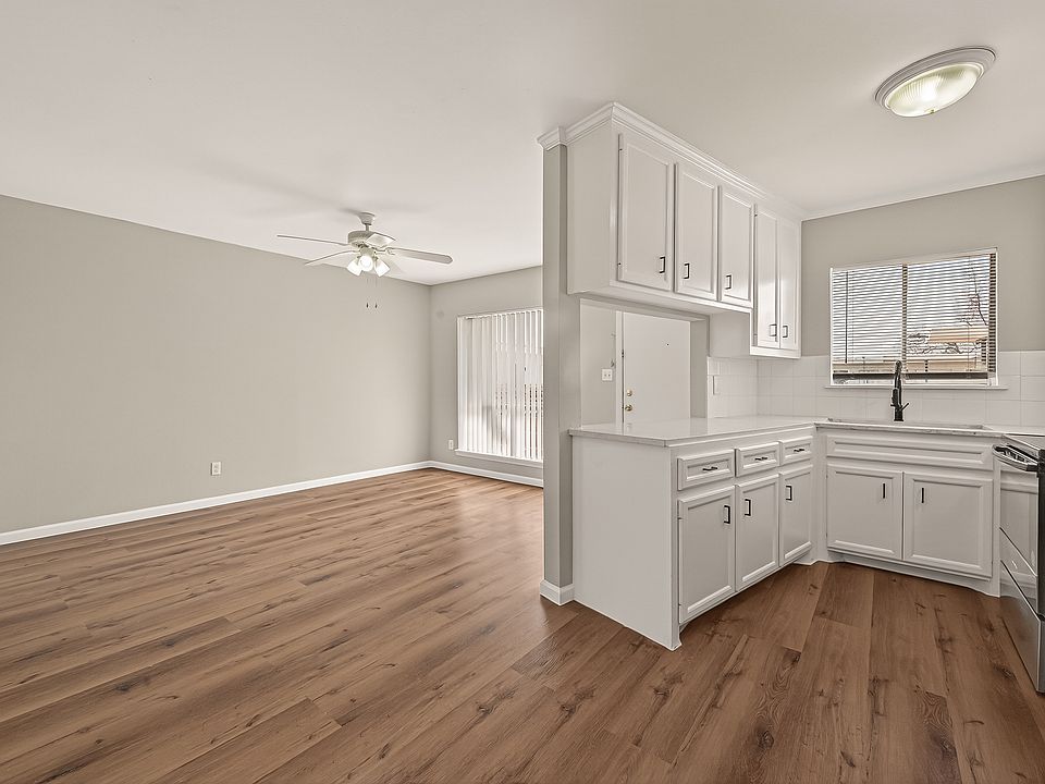 Diningroom and Kitchen