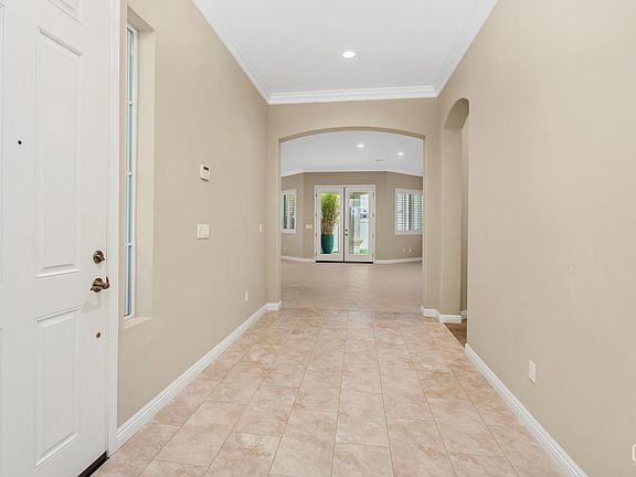 5th image of 5715 Park Place Dr