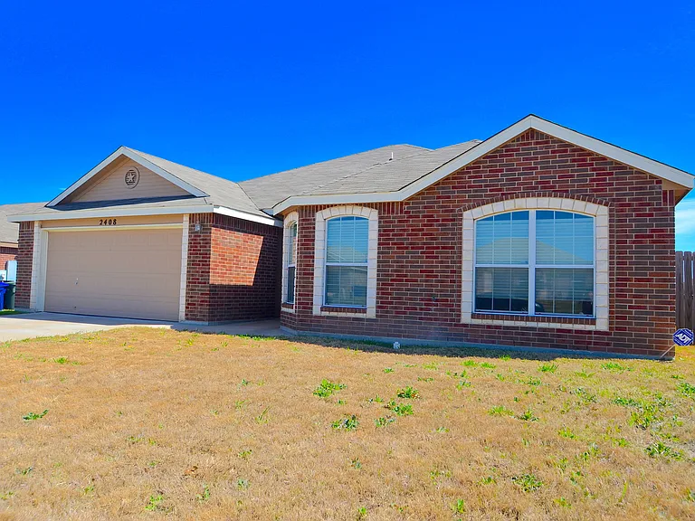 2408 Ryan Dr — Photo 1