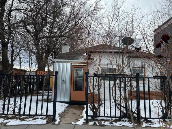 113 W 6th Ave, Mitchell, SD 57301