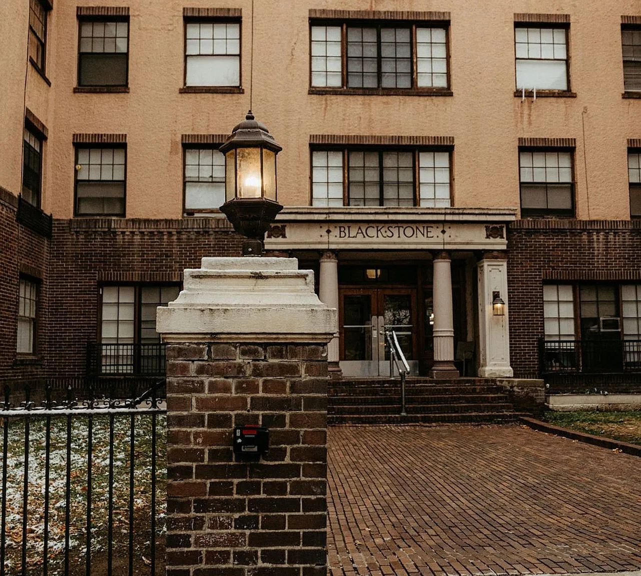 Blackstone Apartments — Photo 1