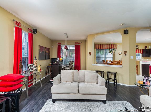 4th image of 2538 Sequoia Height St