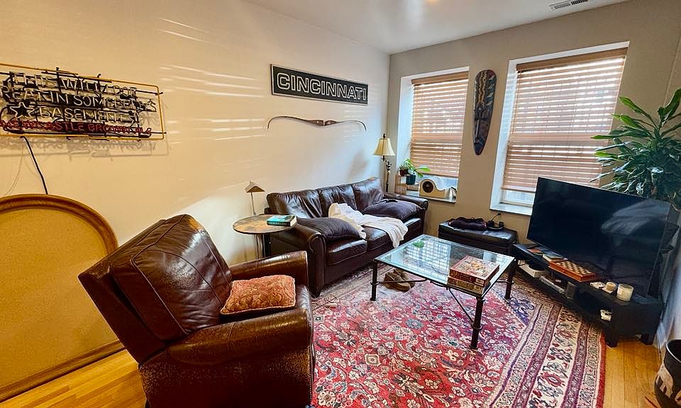 1st image of 1453 W Cortez St APT 1