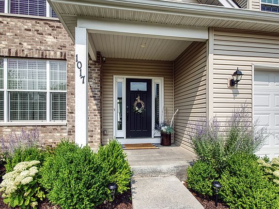 2nd image of 1017 Breckenridge Ln