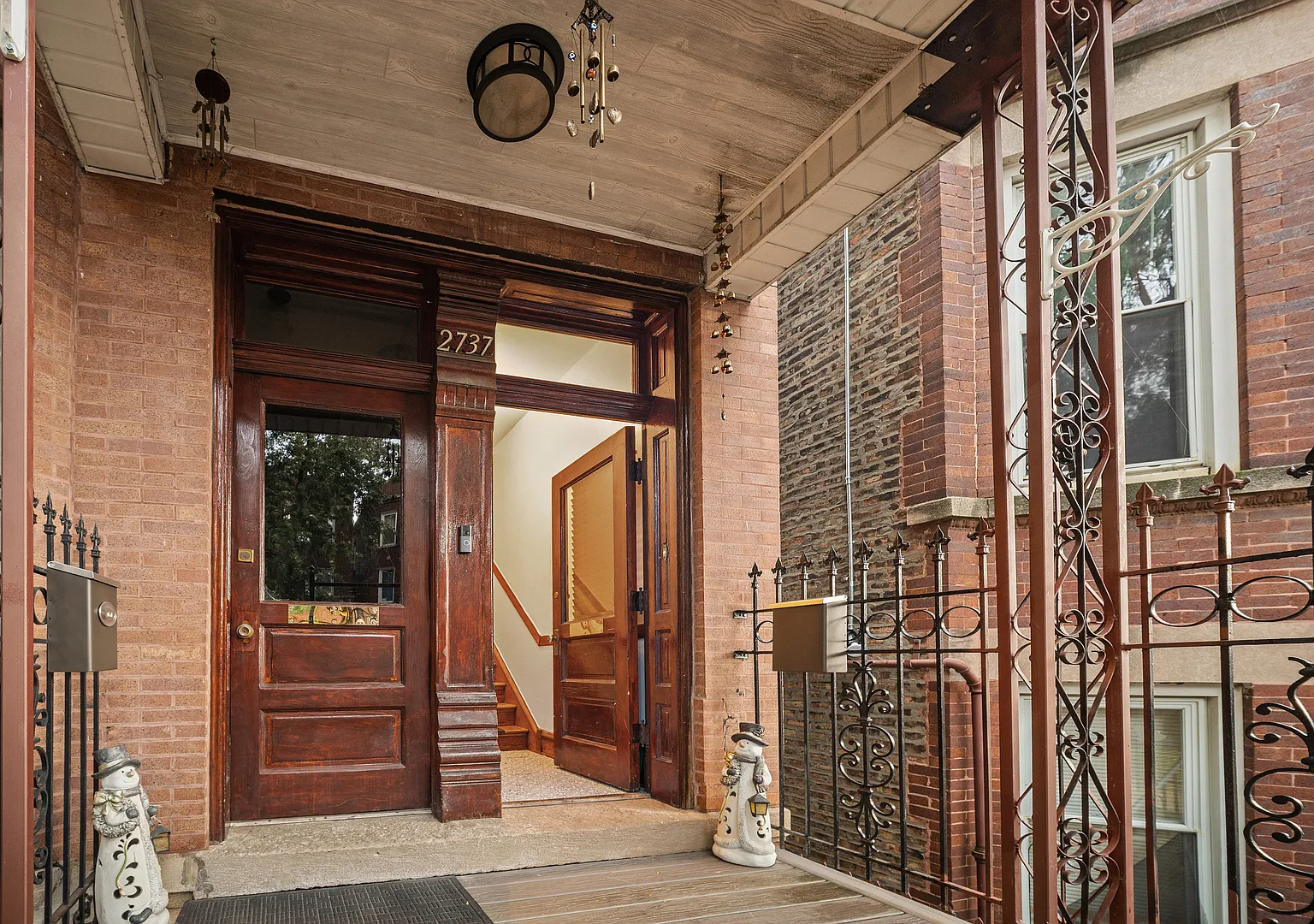 2 bed, 2074 sqft, $1,700 — Photo 2