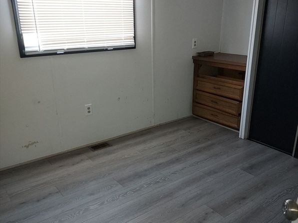 1 Upland Rd, Taunton, MA 02780