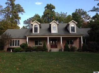 2 Glencarron Ct, Dillsburg, PA 17019