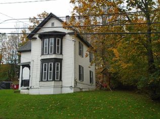 41 Windsor St, Randolph, ME 04346