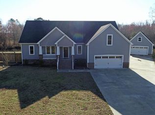 112 E Robin Ct, South Mills, NC 27976
