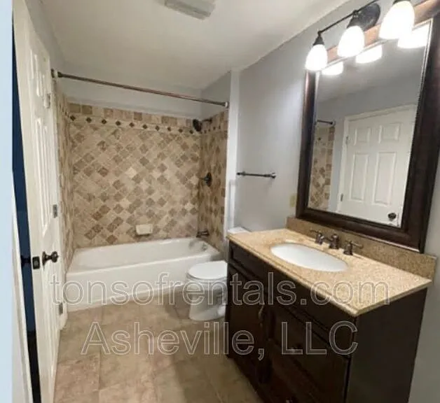 1316 Hyman Ave #1 — Photo 12