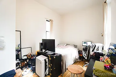 Rented by City Connections Realty