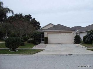 5841 Lake Front Dr, Zephyrhills, FL 33545