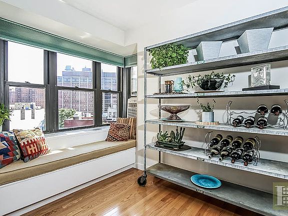 2nd image of 210 Broadway Unit J701