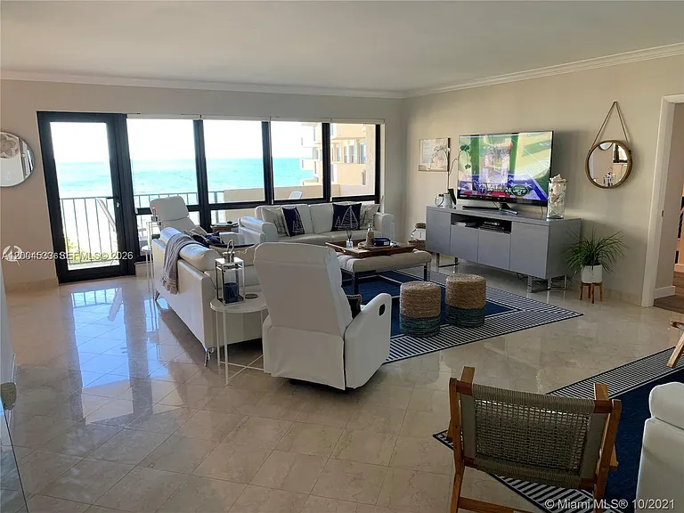 4900 N Ocean Blvd #1010 — Photo 8