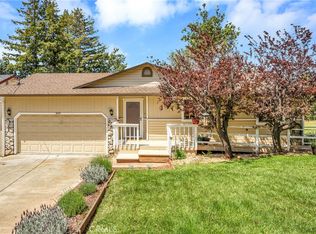 19159 Stonegate Rd, Hidden Valley Lake, CA 95467