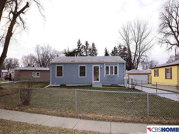 2nd image of 6057 Buckingham Ave