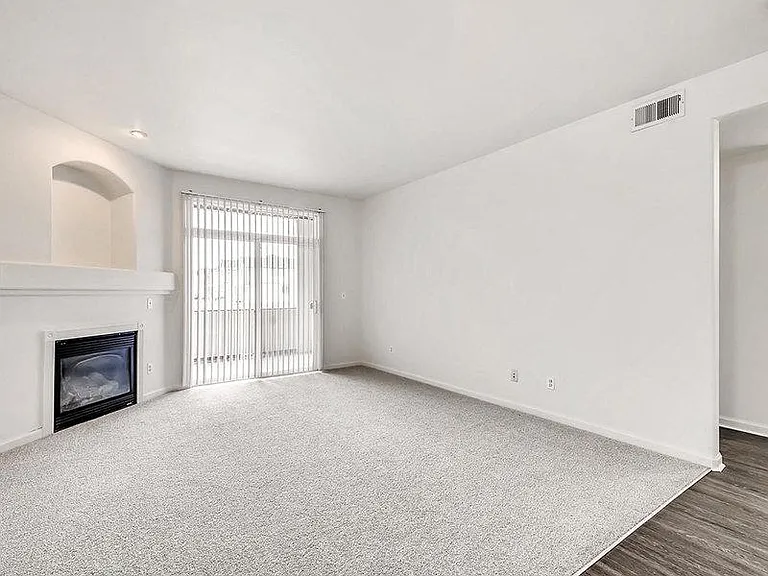 Allure Apartments — Photo 14