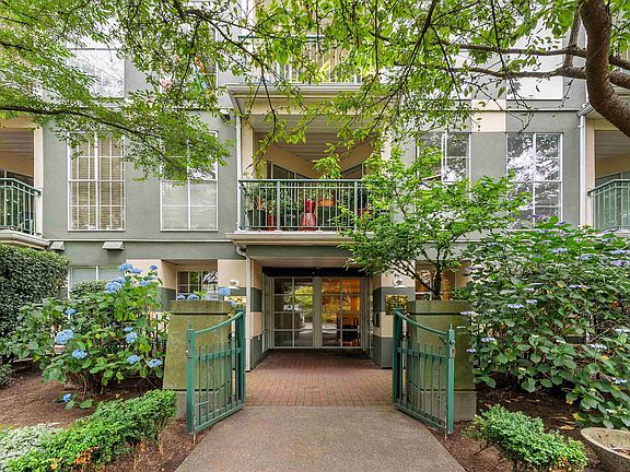 3rd image of 1928 Nelson St #304