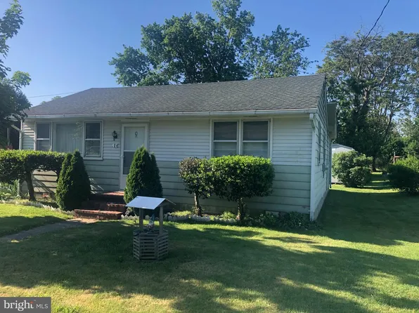 9 E Church St, Viola, DE 19979